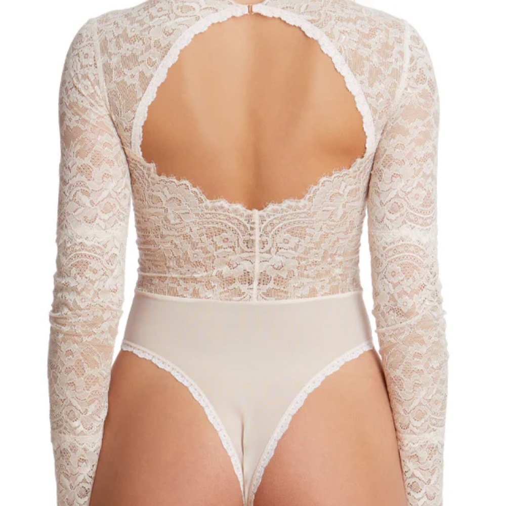Trésor Long Sleeve Bodysuit Elegant Lace Bodysuit - Picture 4 of 8